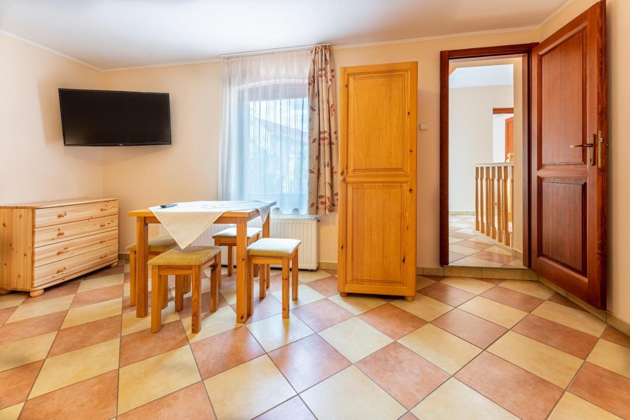 Varázskő Apartman Gyula Exterior foto